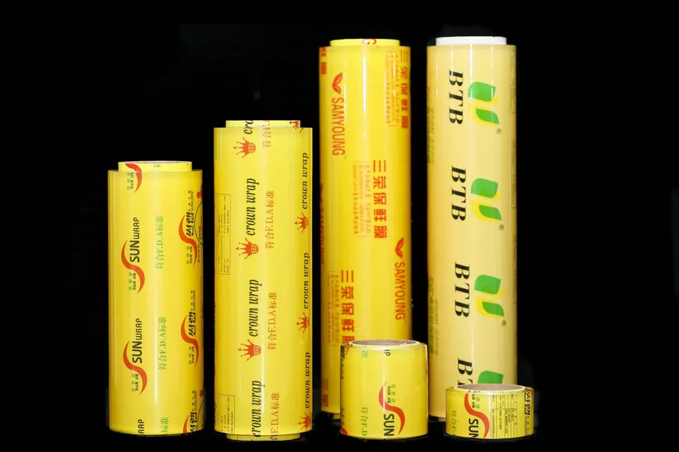 SUNWRAP food-grade cling film product range — supermarket and HORECA rolls, FDA-compliant branded packaging